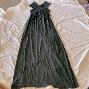 Dark green off-shoulder maxi dress